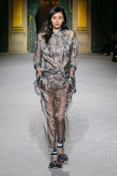 Look 7